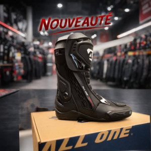 Nouvelles Bottes All One Fusion Noir chez Dafy Moto Poitiers